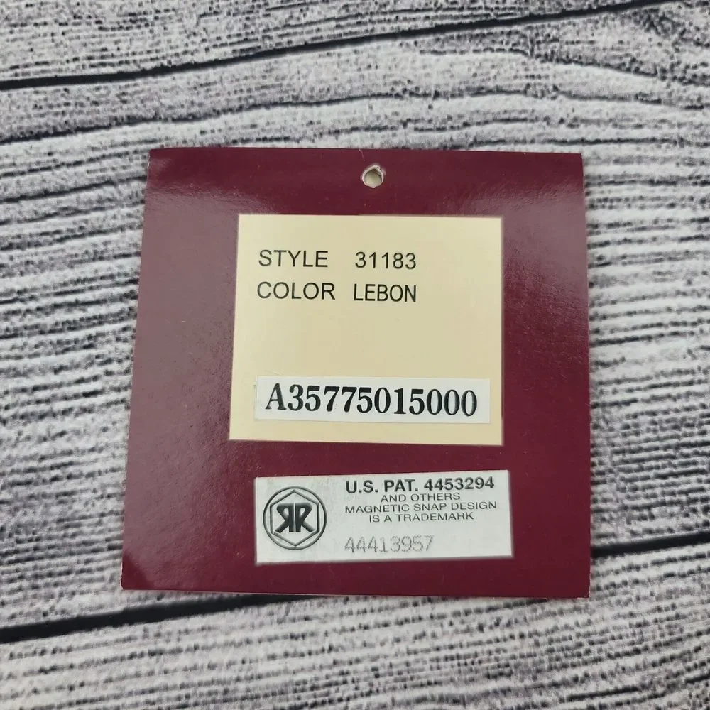 Etienne Aigner Leather Ivory Handbag with Crossbody Adjustable Strap Gold - Picture 5 of 9